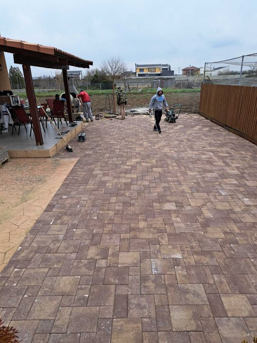 Montare/Vanzare/Materiale/Pavele=LA GATA