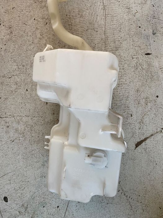Vas Spalator Faruri + Pompita Volvo XC40 32274693
