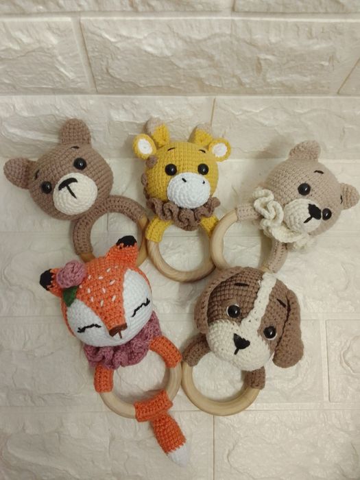 Ръчно плетени играчки