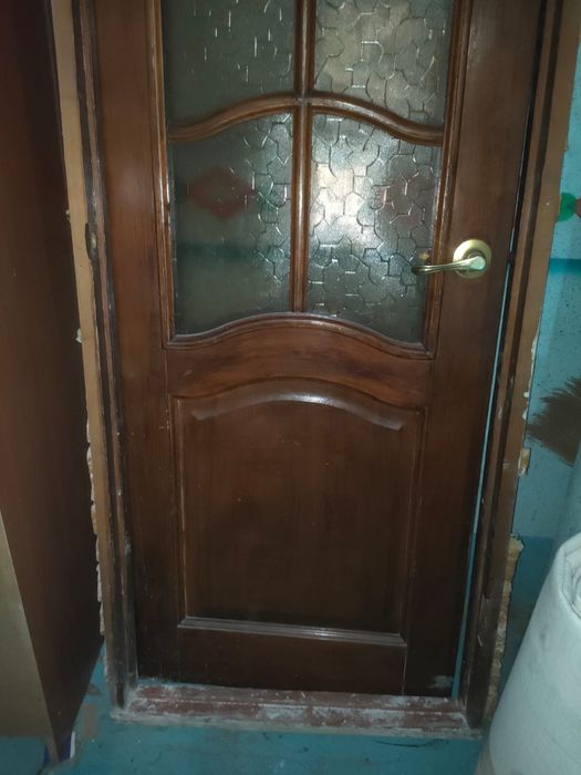 Отдам бесплатно дверь