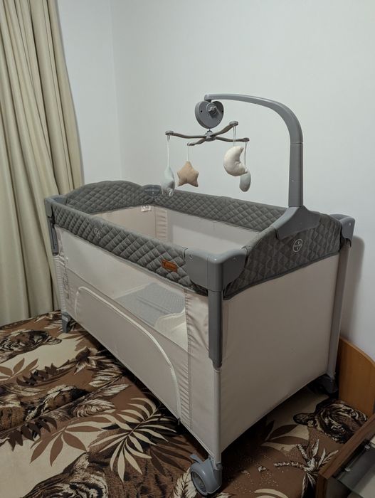 Преносима кошара на 2 нива , с падаща преграда