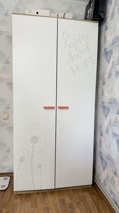 Продам мебель в хорошем состоянии: