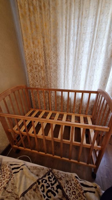 Детская кроватка