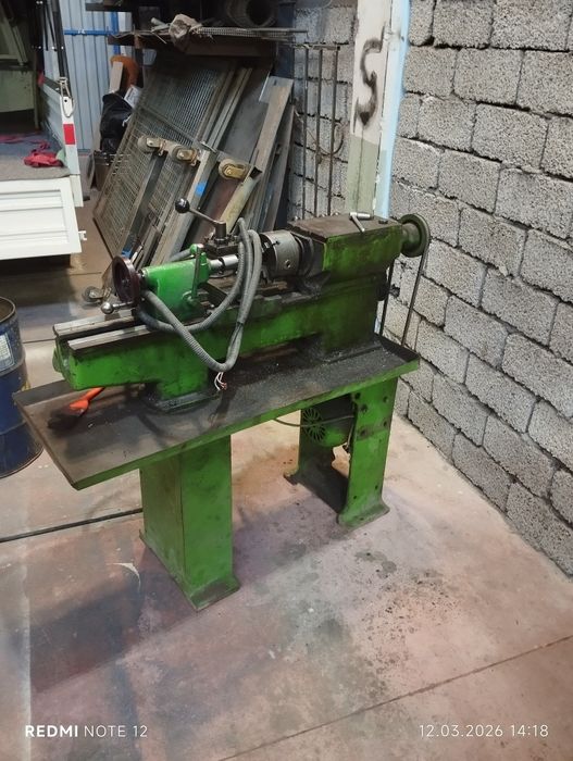 Продается токарный станок тв4