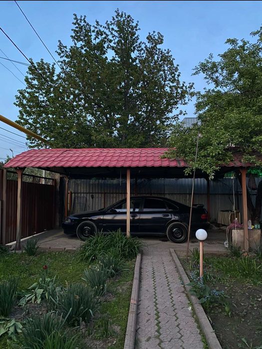 Продам срочно Honda Accord 1993 год.