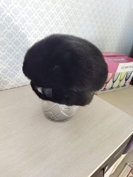 Продам норковую беретку