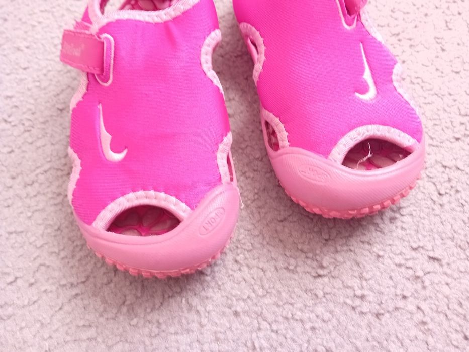 Розови сандалки от плат