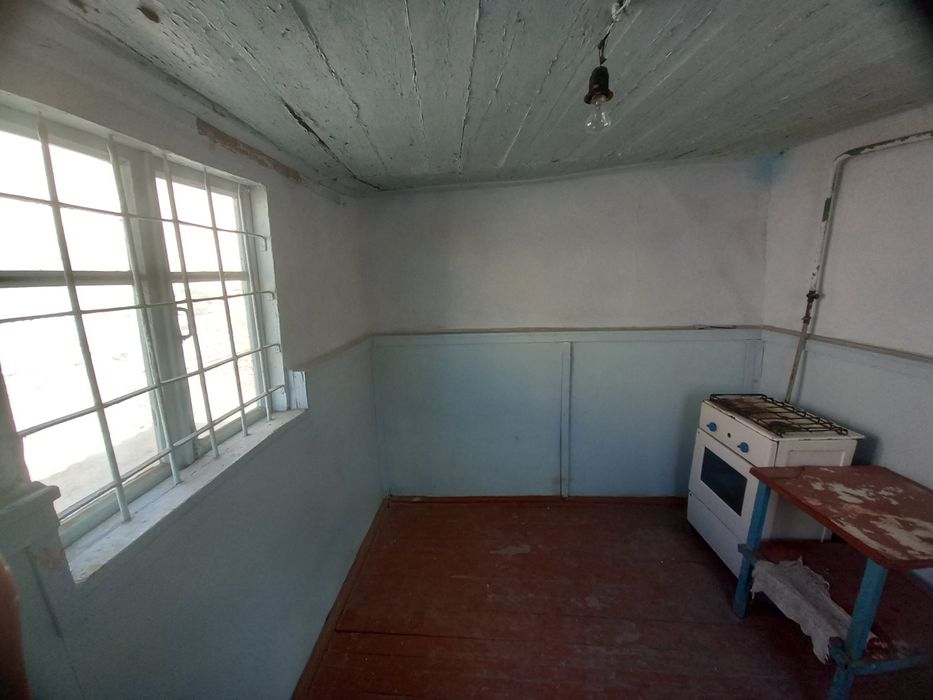 Уй сотилади . Ховли