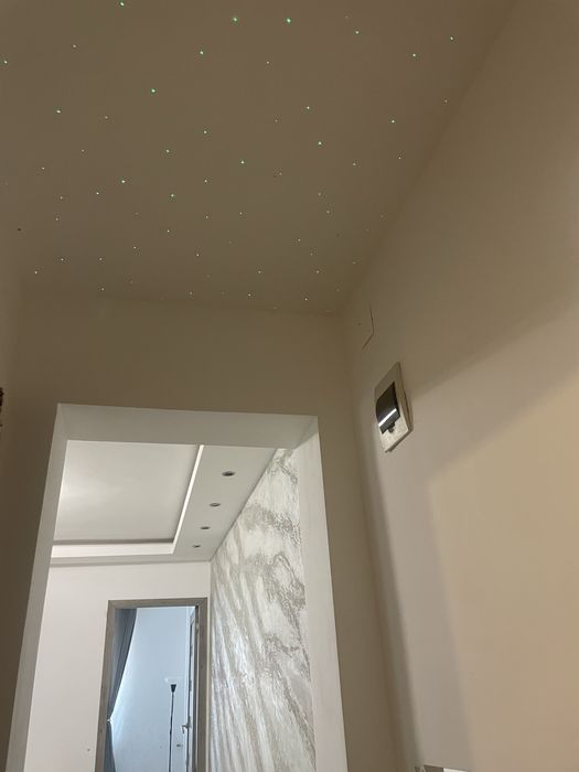 vând apartament 2 camere/spatiu com CENTRU zona 0 LOC PARCARE ratecred