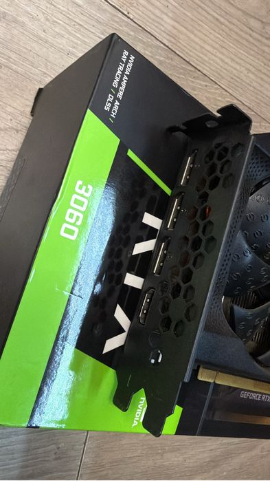Nvidia RTX 3060  EVGA 12 Gb