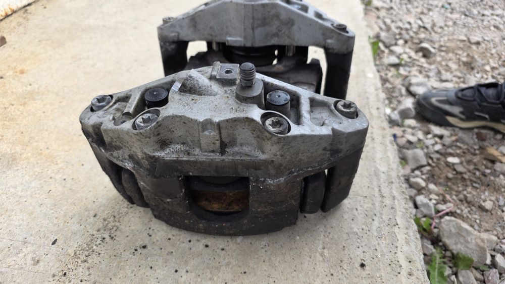 Предни Апарати ATE VW Passat B6 3.2 FSI
