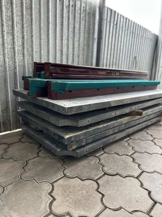 В продаже бильярдный стол