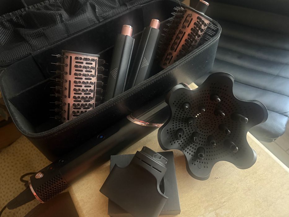 Маша Shark FlexStyle 3-в-1 Air Styler и сешоар HD424DE