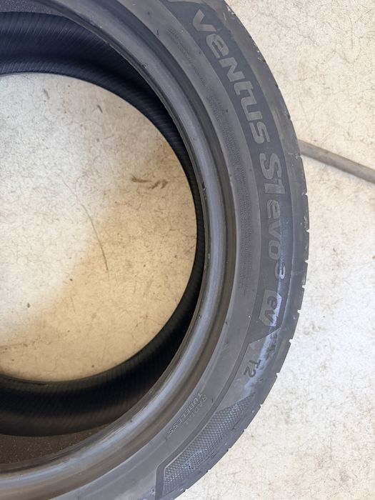Vând 4 anvelope Hankook Ventus S1 evo3 ev – 255/45 R19 2023