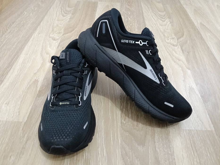 Adidași Brooks Ghost Gore Tex  mărimea 39