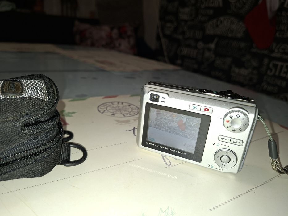 Casco Exilim EX-Z120, 7,2 MP, ecran LCD 2", calitate