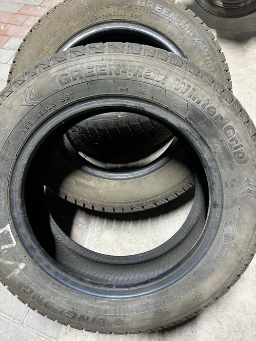 Продам шины 15 размер зима липучка