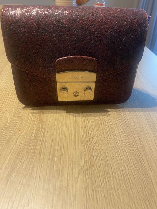 Чанта Furla цвят червен