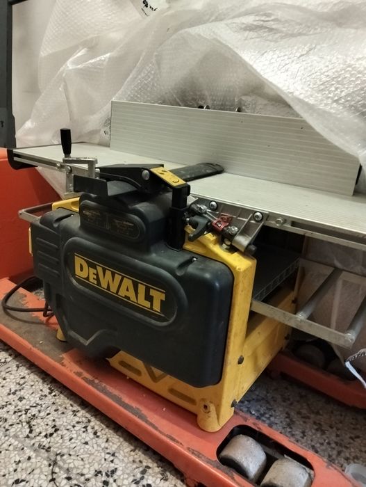 Mașină combinată de tâmplărie