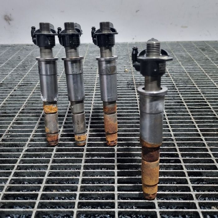 Injector Nissan X - Trail T31 2.0 2007 - 2013 150CP M9R Euro5 (1358) Diesel 0445115022