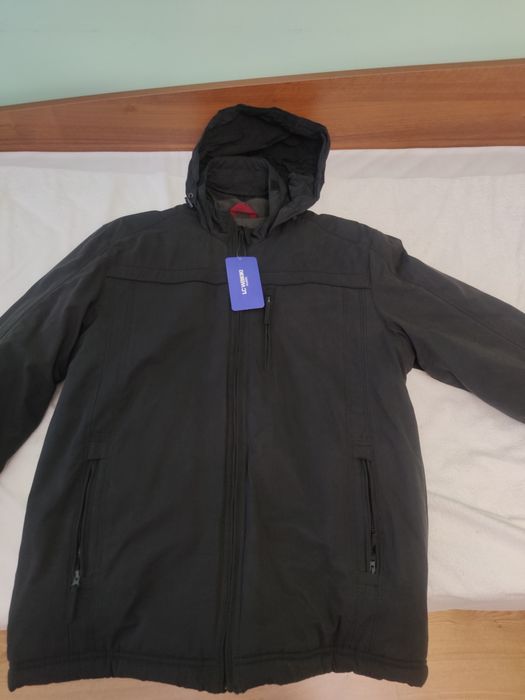 Зимно яке НОВО Lc waikiki