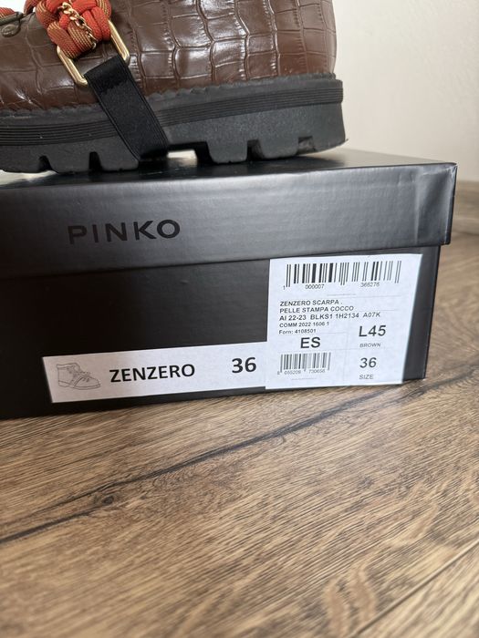 Кожени боти Pinko