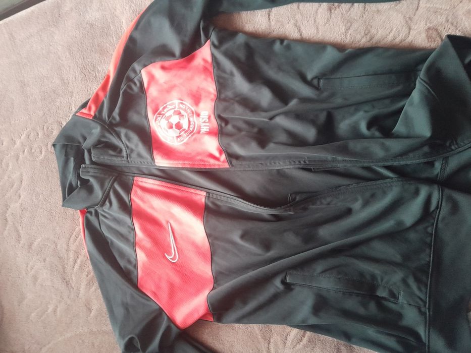 Trening origina bluza noua xl