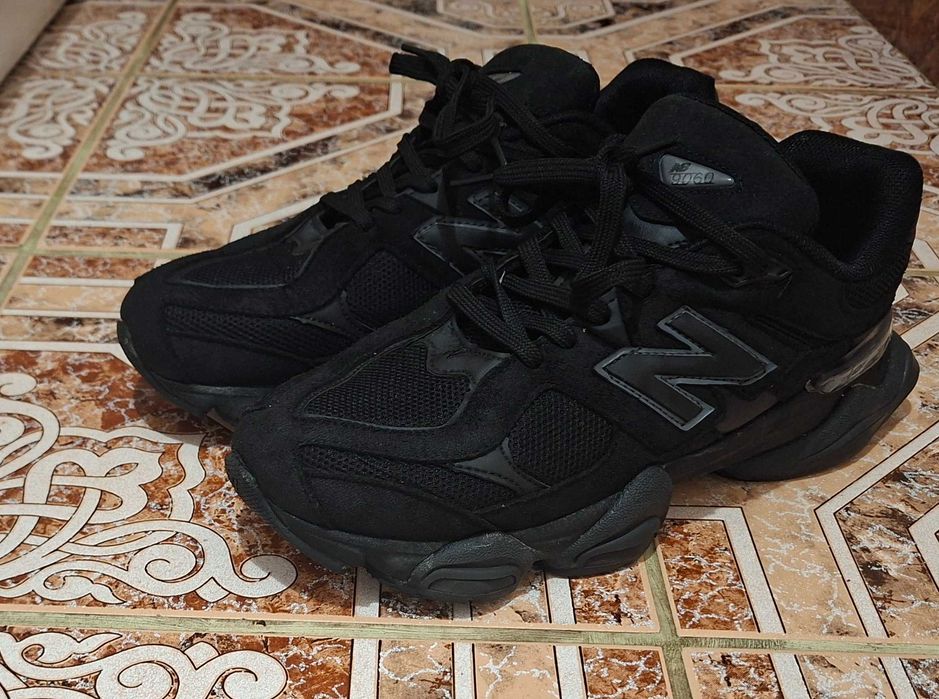 New Balance 9060 обувки 44 номер