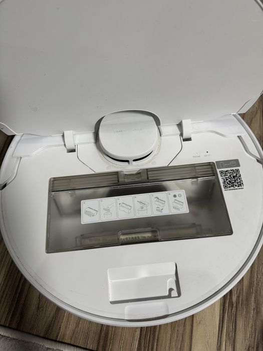 Робот пылесос от dream (Мусабек)