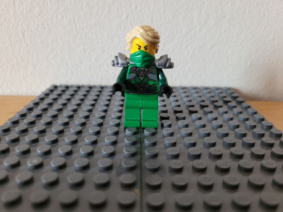Minifigurina lego ninjago Stone armor llyod