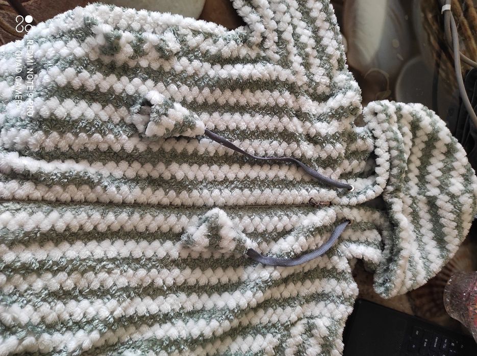 Кофточка на девочку