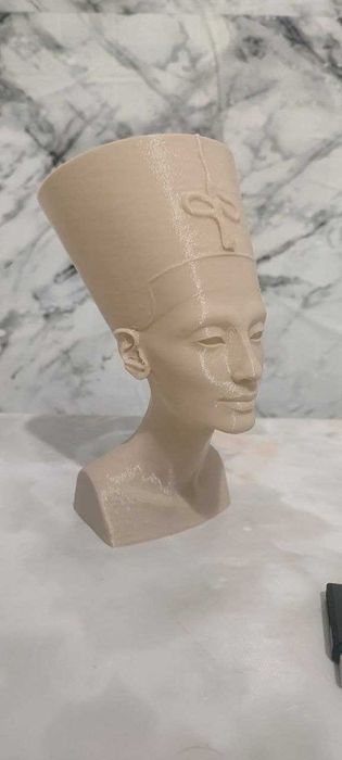 Статуэтка Нефертити