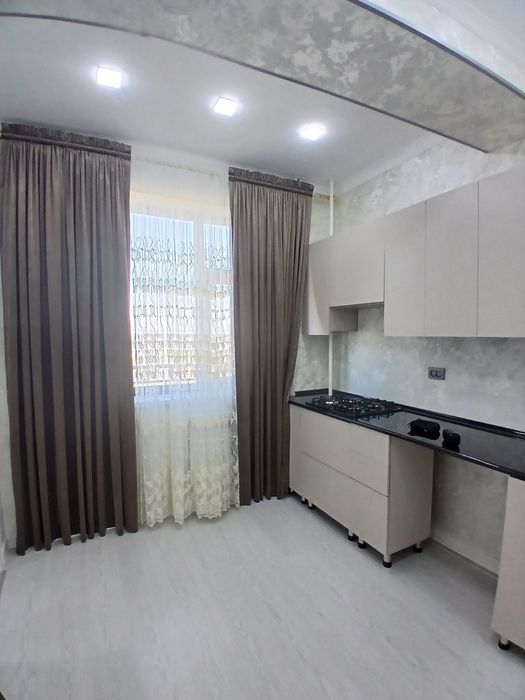 Срочно сотилади квартира