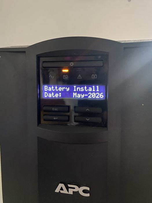 APC Smart-UPS 1500