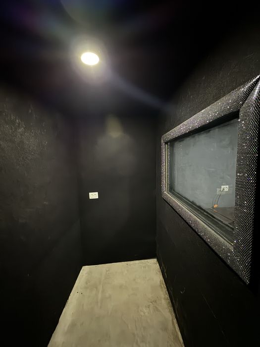 Studio ga joy yol yuzida podvolda