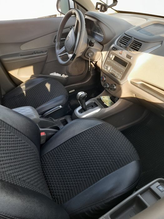 Cobalt avtomashinasi sotiladi