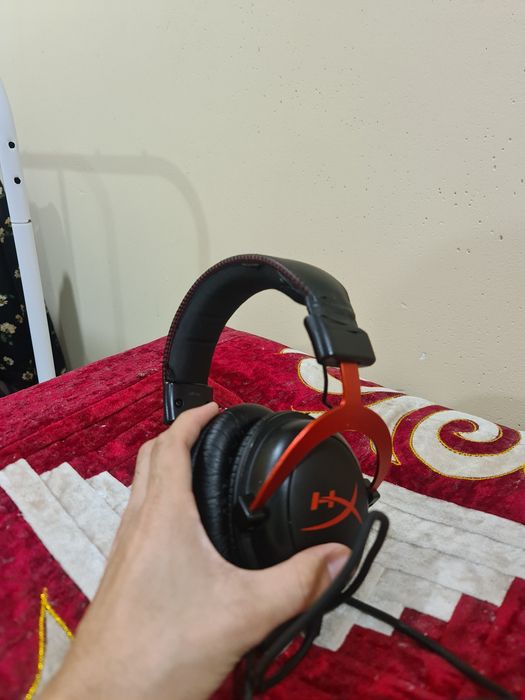 Игровой наушник hyperx cloud2