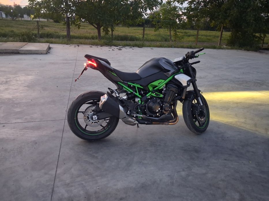 Kawasaki z 900 2025