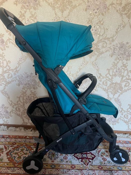 Новая удобная коляска