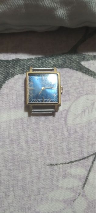 Часы женские. Производство СССР