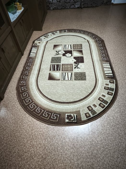 Продам палас овальный