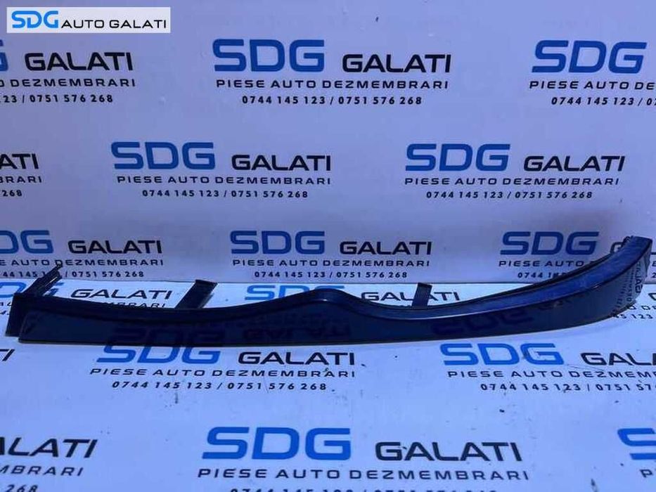 Ornament Grila Bandou Far Stanga BMW E46 2001 - 2006 Cod 7030553