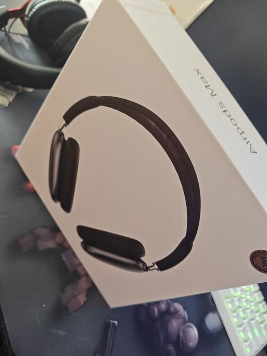 Casti Airpods Max