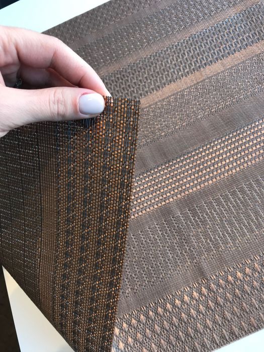 Traversa pentru masa