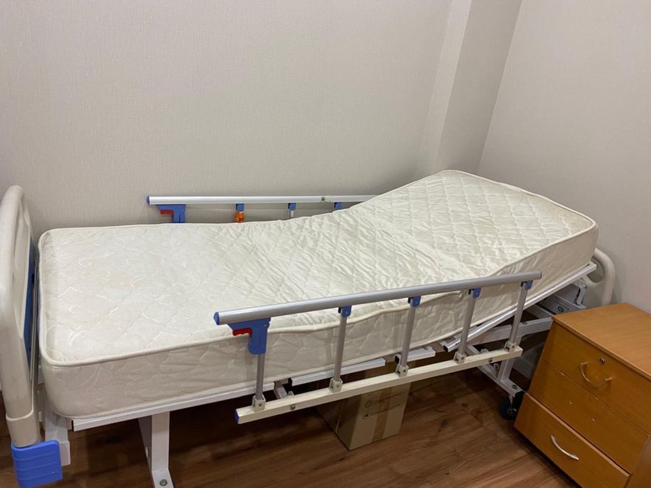 Кровать для лежачих больных
