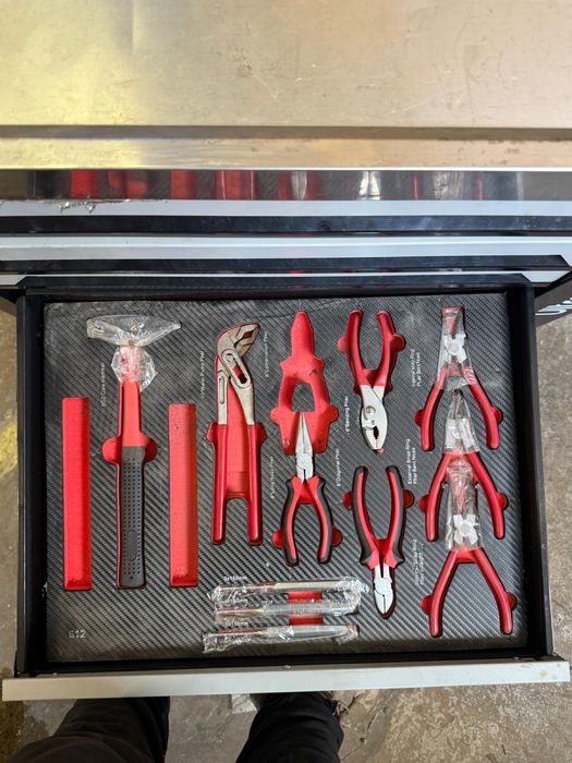 Dulap cu scurle cu livrare in toata tara