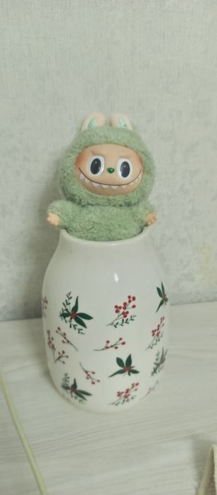 лабубу зелёный цвет