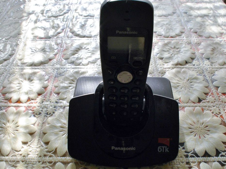 Лот стационарни телефони на достъпни цени