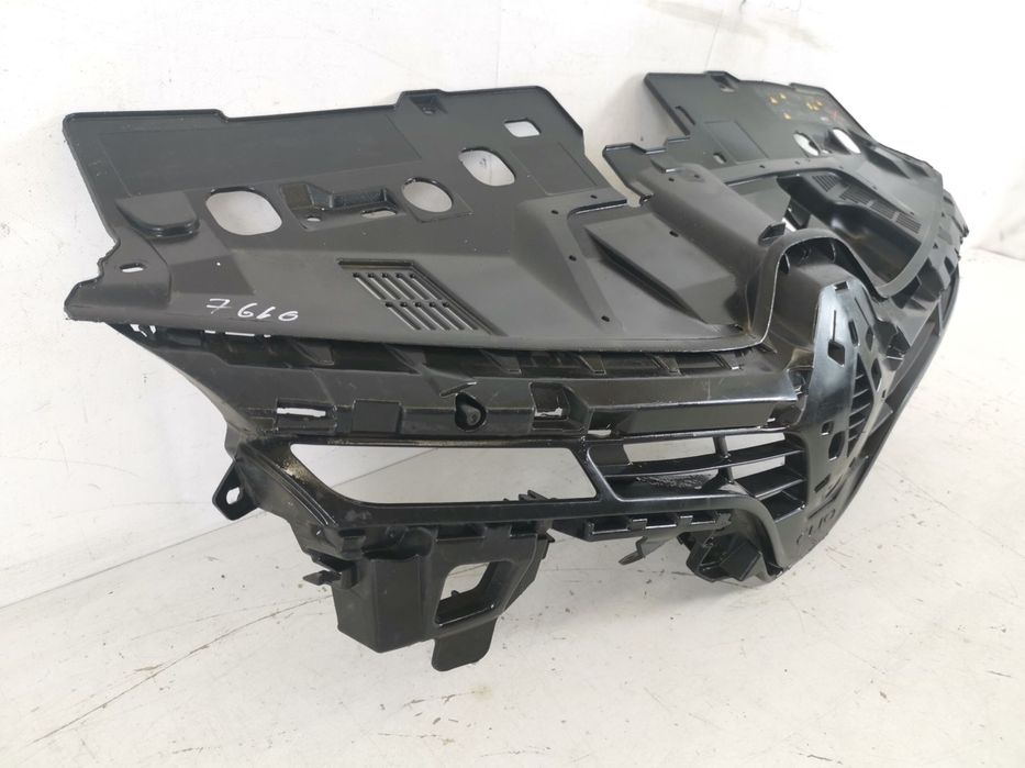 Grila Radiator Renault  Clio 4 2012 2013 2014 2015 2016 2017 2018 2019