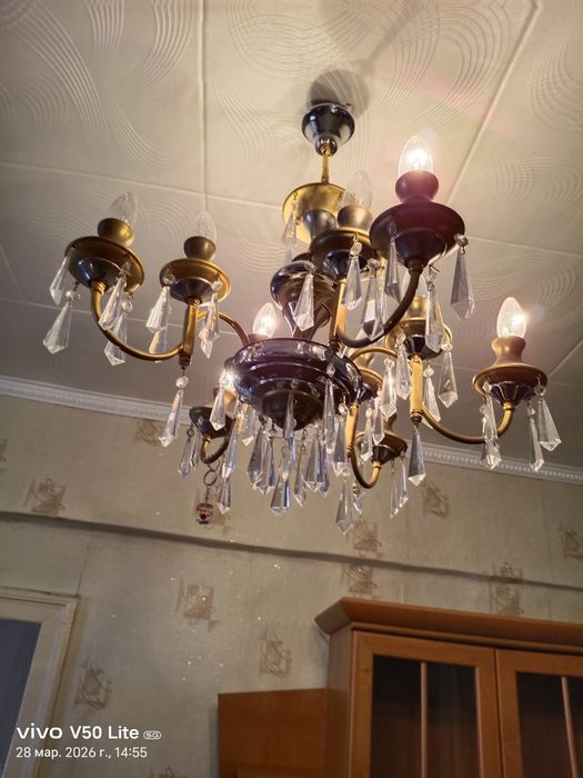 Продам люстру в зал пройзводство Иран.